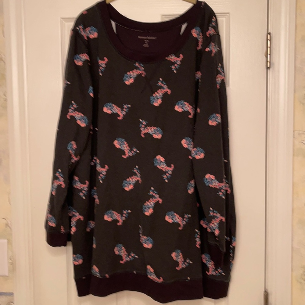 Woman’s Black Crewneck